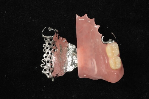 入れ歯のイメージ